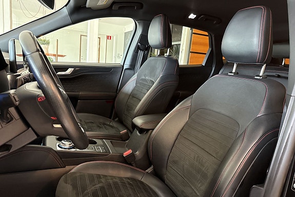 Ford Kuga 13 of 22