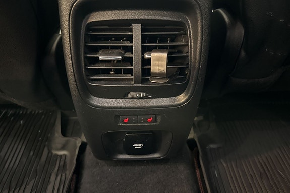 Ford Kuga 17 of 22