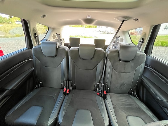 Ford S-MAX 14 of 16