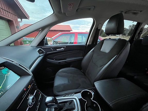 Ford S-MAX 11 of 16
