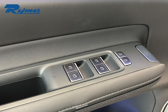 Polestar 4 17 of 22