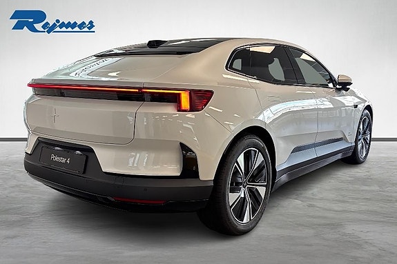 Polestar 4 4 of 22