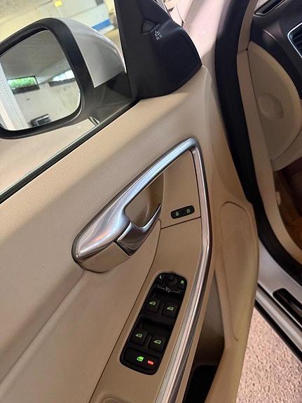 Volvo S60 10 of 18