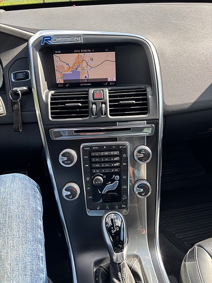 Volvo XC60 11 of 15