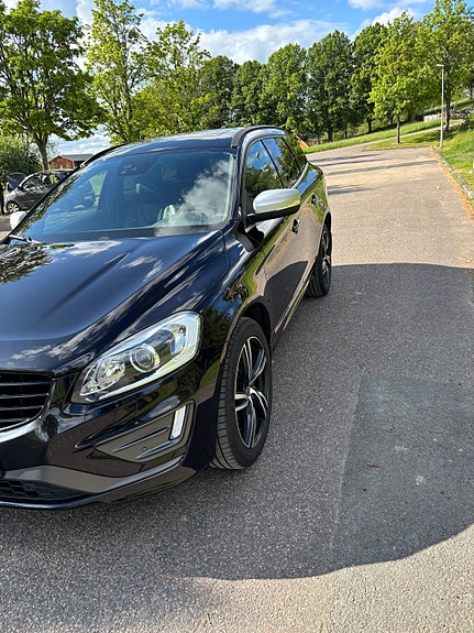 Volvo XC60 5 of 15