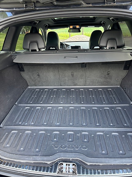 Volvo XC60 12 of 15