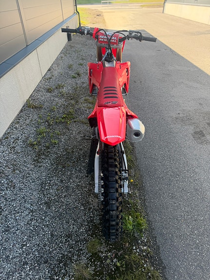 Honda CRF 450 3 of 6