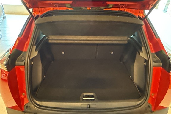 Peugeot 2008 14 of 14