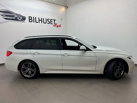 BMW 320 2 of 18