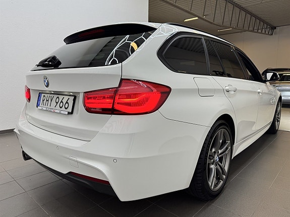 BMW 320 3 of 18