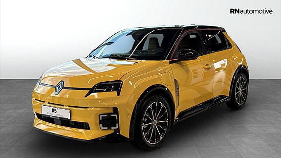 Renault 5 E-Tech 22 of 24
