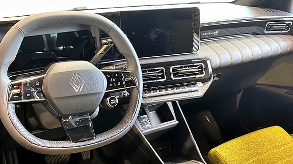 Renault 5 E-Tech 5 of 24
