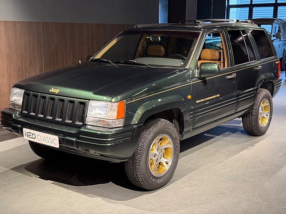 Jeep Grand Cherokee 2 of 27