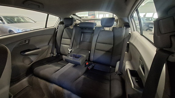 Honda Insight 13 of 22