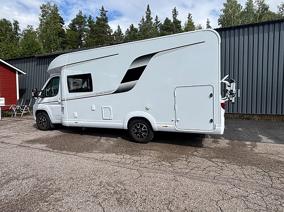 Hobby Optima On Tour T 65 GE Långbädd / Garage / 2 of 14