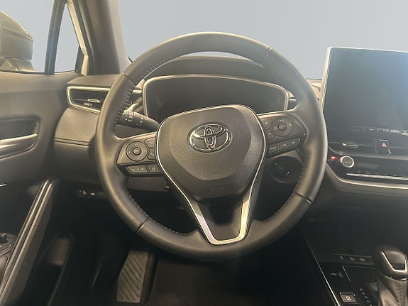 Toyota Corolla Cross 9 of 15