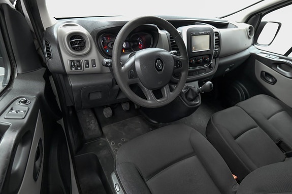 Renault Trafic 4 of 18