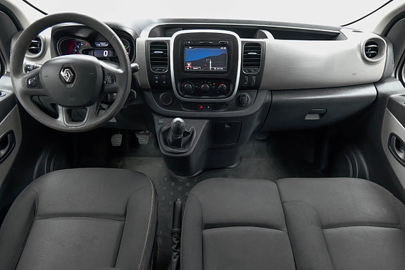 Renault Trafic 2 of 18