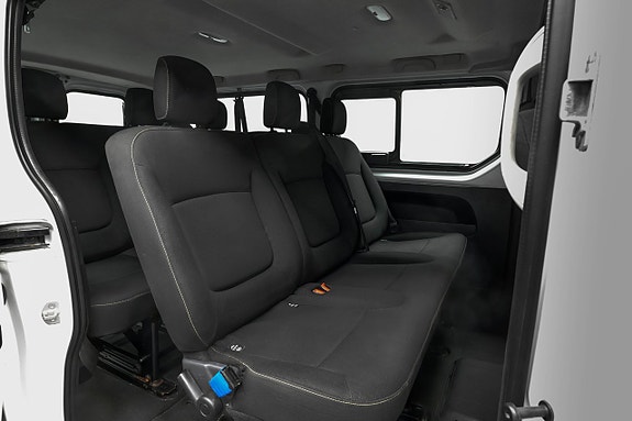Renault Trafic 6 of 18