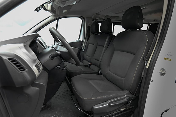 Renault Trafic 5 of 18