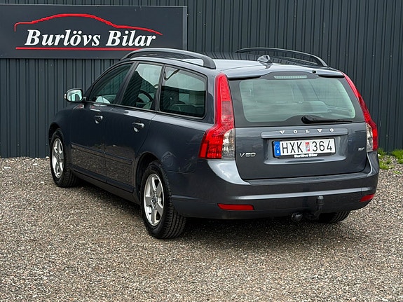Volvo V50 7 of 9
