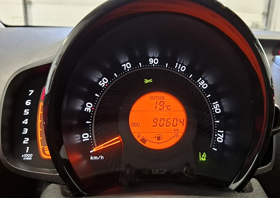 Toyota Aygo 18 of 23