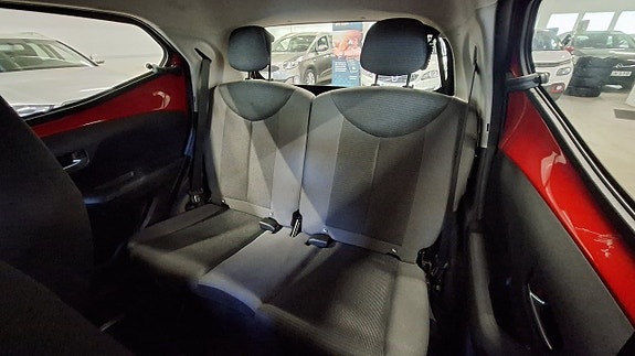 Toyota Aygo 15 of 23