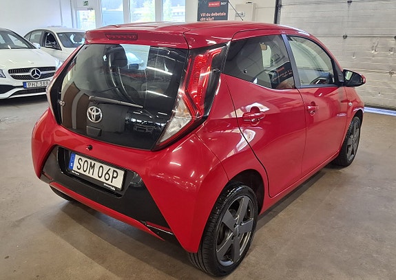 Toyota Aygo 4 of 23