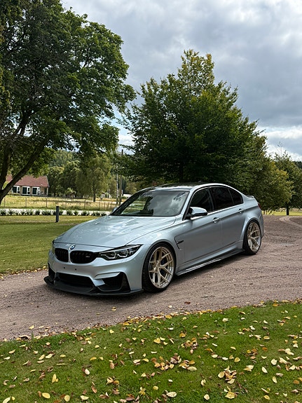 BMW M3 7 of 12