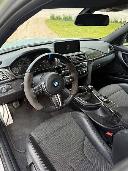 BMW M3 11 of 12