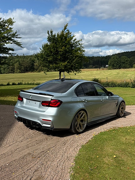BMW M3 4 of 12