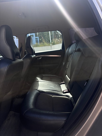Volvo V70 10 of 14