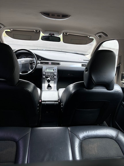 Volvo V70 8 of 14