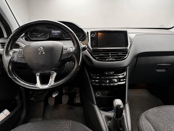 Peugeot 208 7 of 14