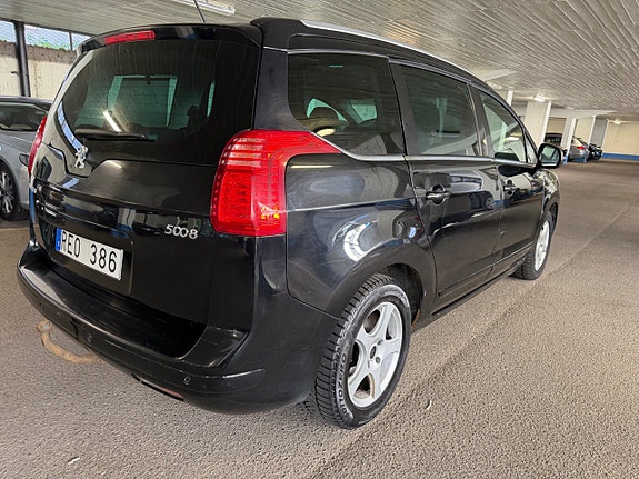 Peugeot 5008 5 of 11