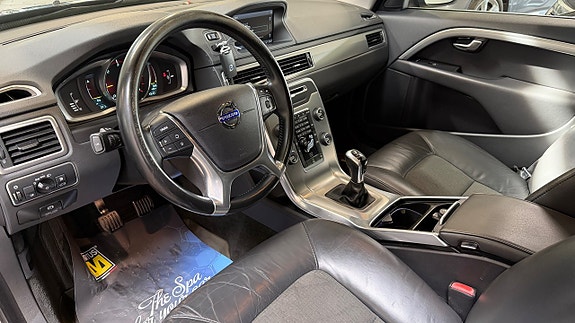 Volvo V70 11 of 19
