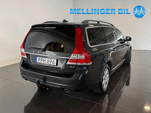 Volvo V70 5 of 19