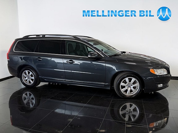 Volvo V70 2 of 19