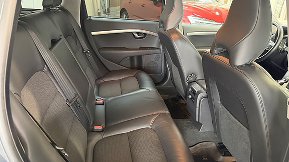 Volvo V70 9 of 19