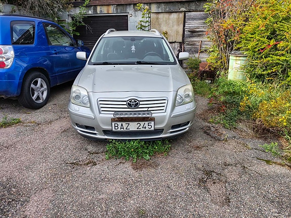 Toyota Avensis 8 of 8