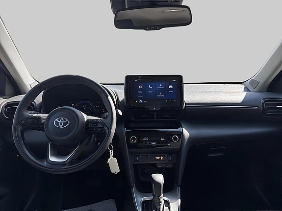 Toyota Yaris Cross 8 of 12