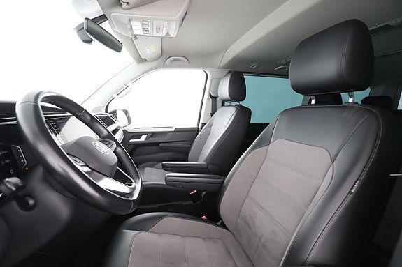 Volkswagen Multivan 11 of 30