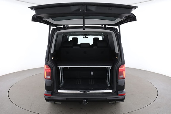 Volkswagen Multivan 17 of 30