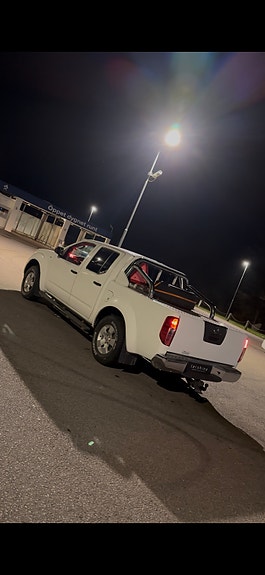 Nissan Navara 4 of 9