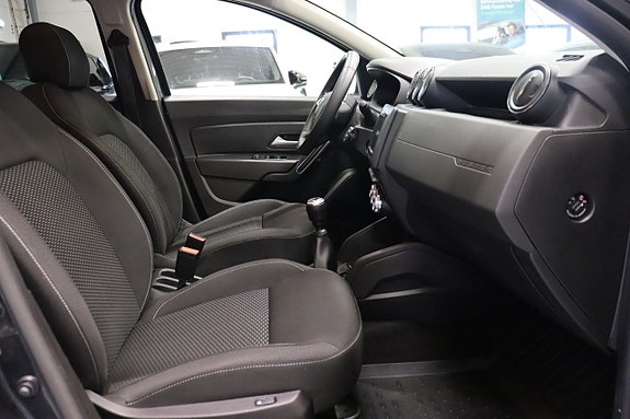 Dacia Duster 8 of 27