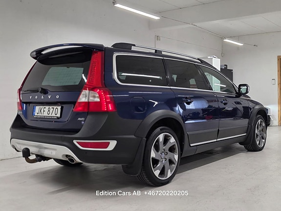 Volvo XC70 4 of 16