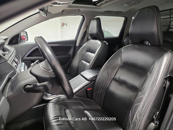 Volvo XC70 8 of 16