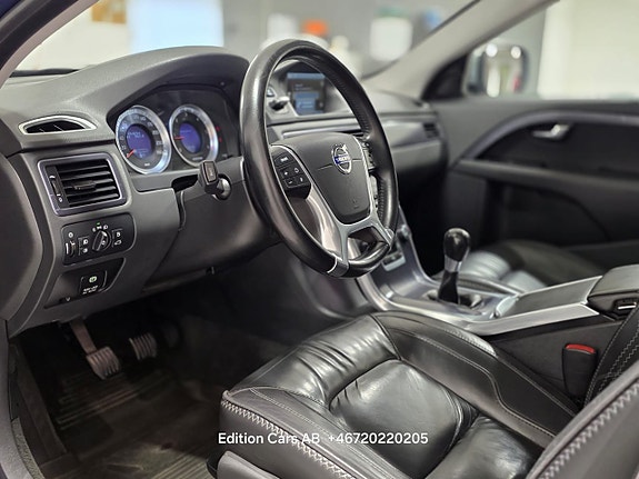 Volvo XC70 7 of 16