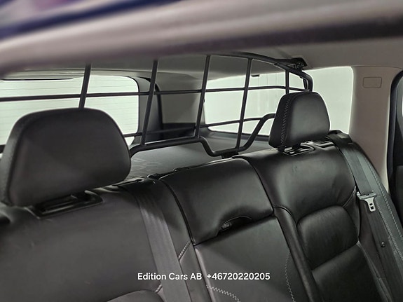 Volvo XC70 14 of 16