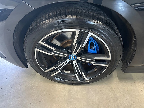 BMW 330e 5 of 27